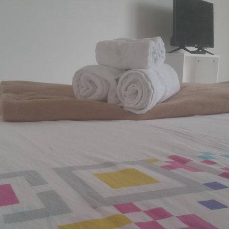 Rond Point Studio Cosy Et Central Avec Balcon Saint-Etienne  Ngoại thất bức ảnh